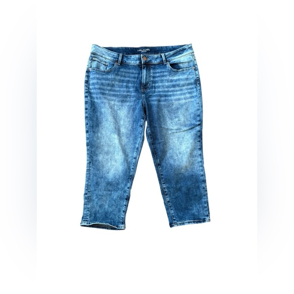 Maurices Mid Rise Blue Capri Size 20W Jeans - Picture 7 of 8